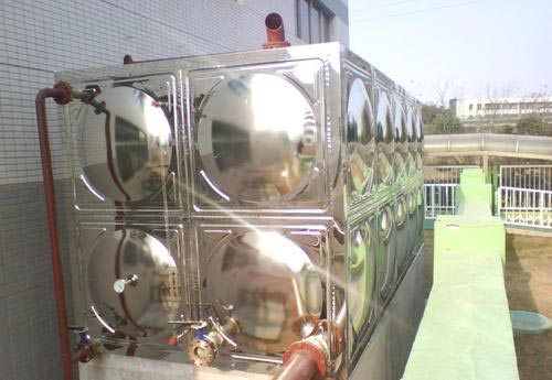 太陽能熱水器水箱發泡